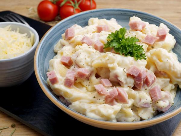 Macaroni jambon et fromage