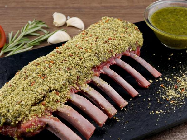 Couronne d’agneau en croûte avec fines herbes